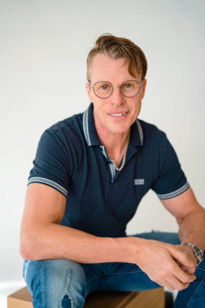 Jürgen Necker M.Sc. / D.O. Chiropraktor, Osteopath Jürgen Necker M.Sc. / D.O. Chiropraktor, Osteopath